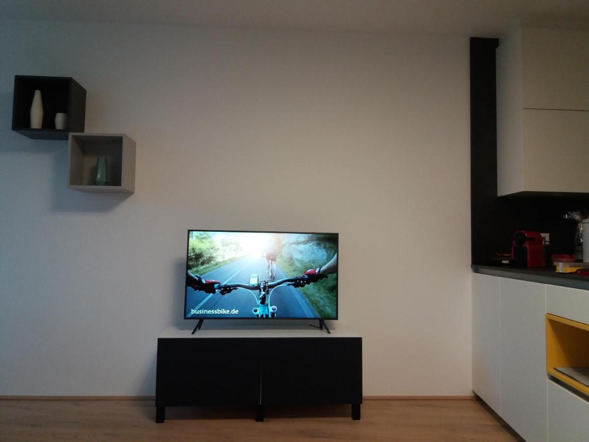 Top 5 Alpe Maritima - Traumhafte Ferienwohnung Mit Seeblick Und Bergkulisse Am Ossiacher See Annenheim Bagian luar foto